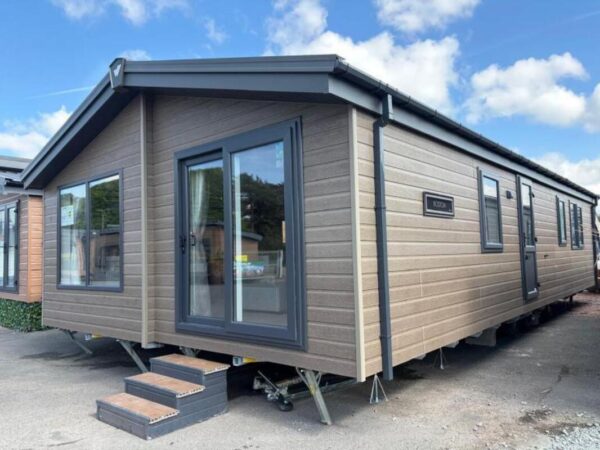 contemporary-lodge-2025-mobil-ho contemporary-lodge-2025-mobil-ho